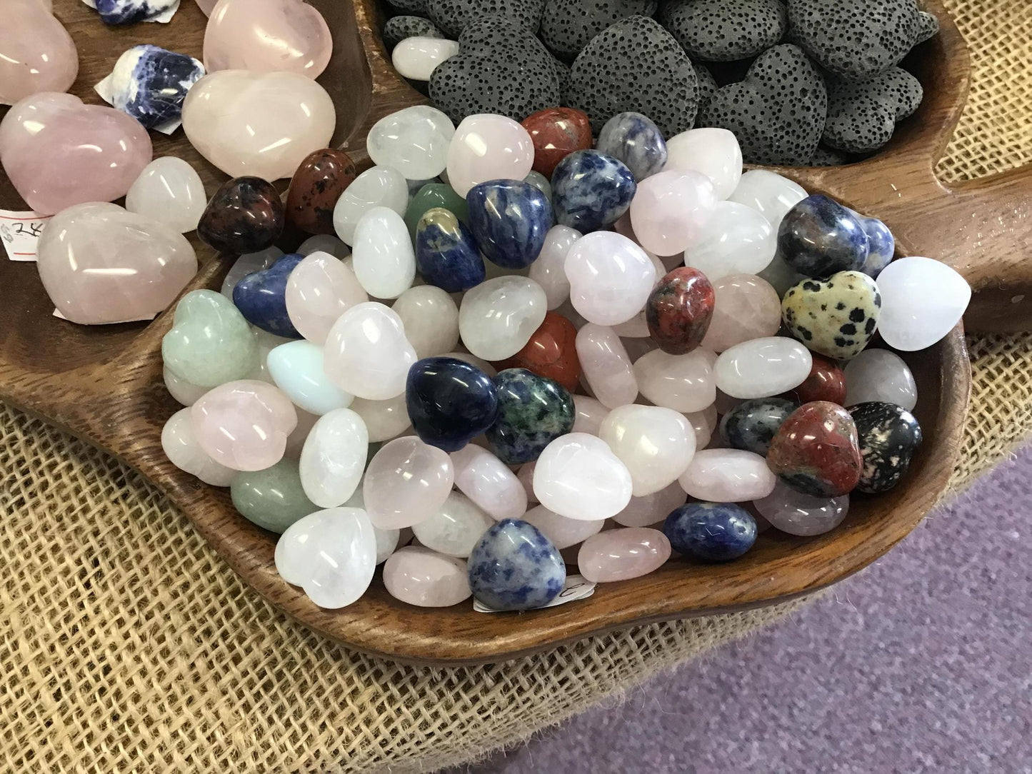 140 Tiny Hearts